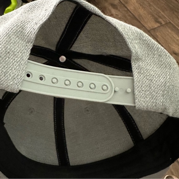 EDYELL Bluetooth Wireless Smart Speakerphone Cap - Picture 10 of 14